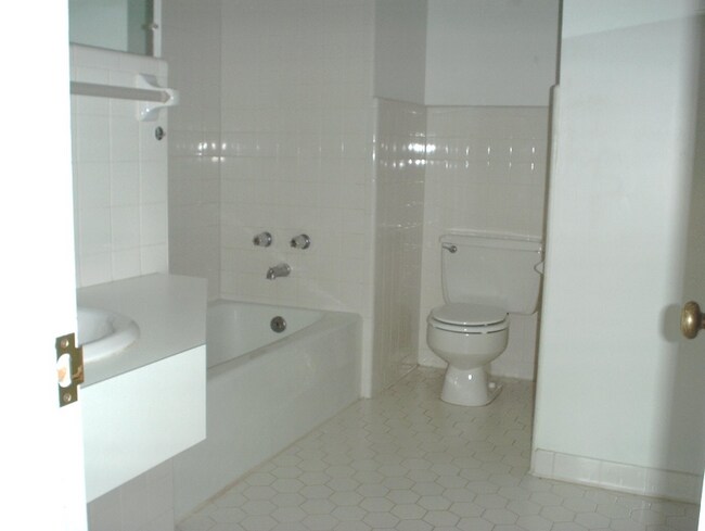 Photo - 2-2 Darryl Dr