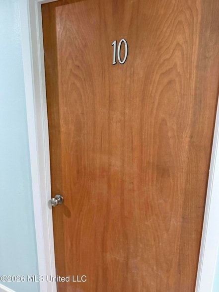 Photo - 212 E 2nd St