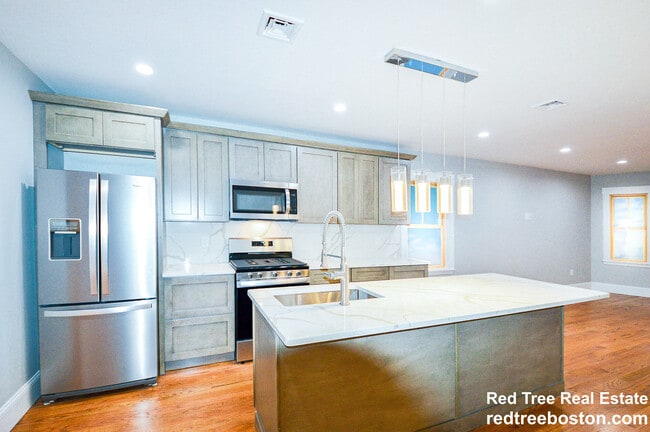 Building Photo - 25 Firth Rd Unit 2 Rental