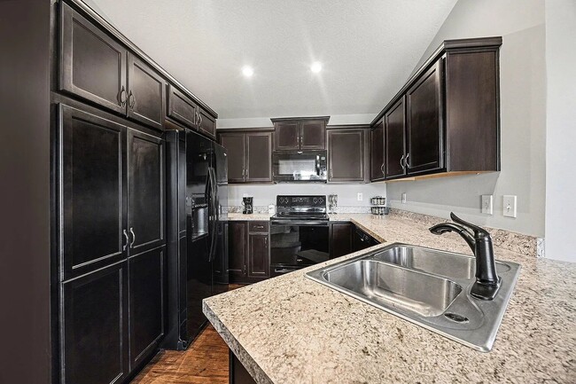 Photo - 2060 Tanners Cove Rd