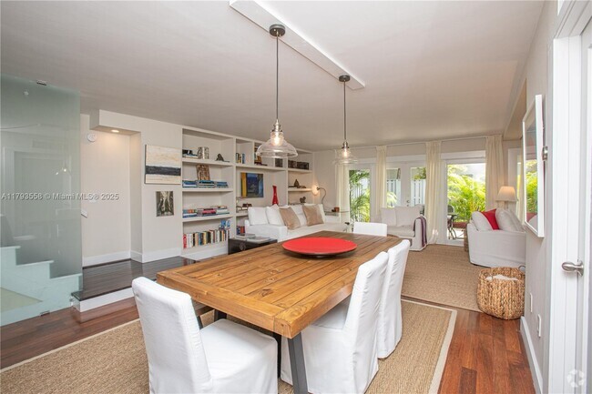 Building Photo - 258 Seaview Dr Rental