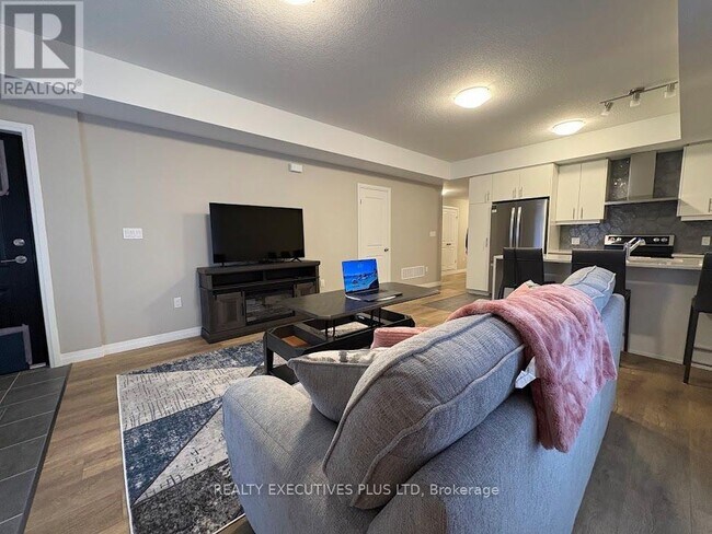 Photo - 38 Thatcher Dr