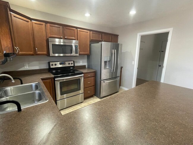 Photo - 133 Daless Ct