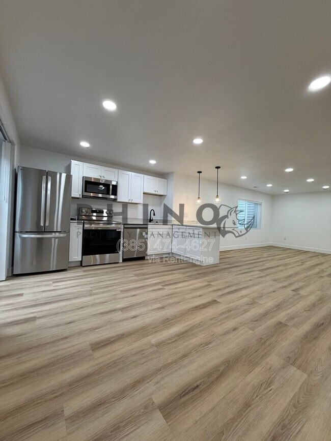 Photo - 3767 N Hannah St