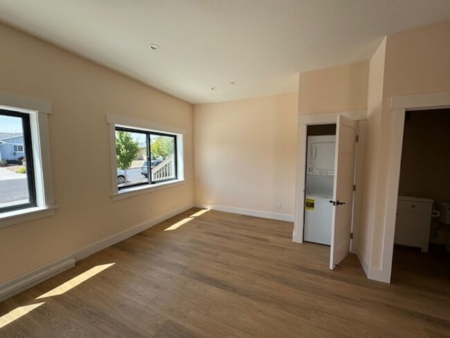 Photo - 1323 Dogwood Dr Unit 1323