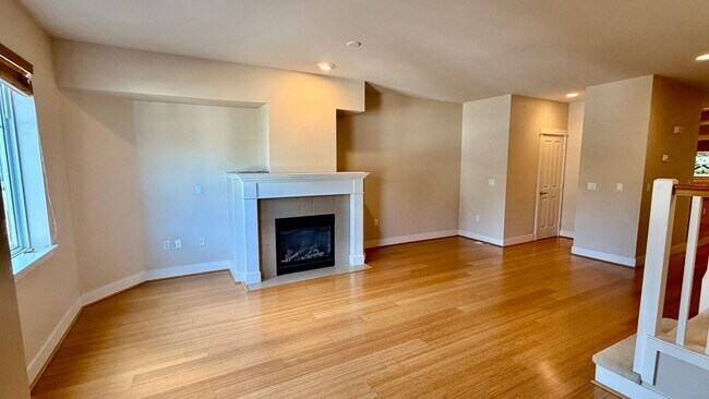 Photo - Spacious 2 Bed 2.5 Bath Lakemont Townhome with Greenbelt Views.