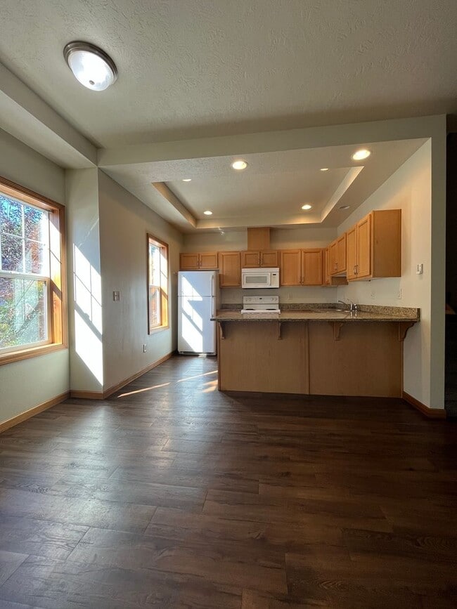 Photo - (MUS) Large 3 Bed/2 Bath Town Home Unidad 97