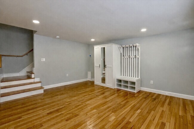 Photo - 70 Seminole Ave