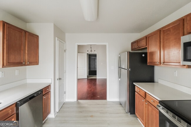 Photo - 160 Lakeside Point