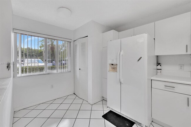 Photo - 7711 Trent Dr Unit 106