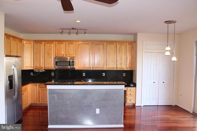 Photo - 47682 Loweland Terrace