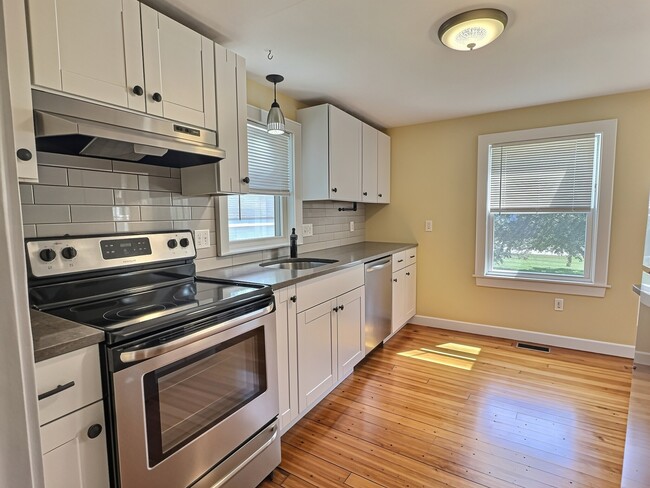 53 Davis Ave