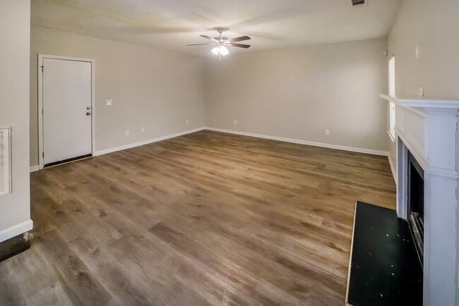 Photo - 4554 Glider Cir