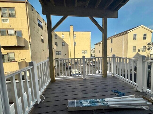 Photo - 41 W 19th St Unit 2