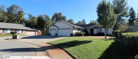 Photo - 1970 Catherine Way