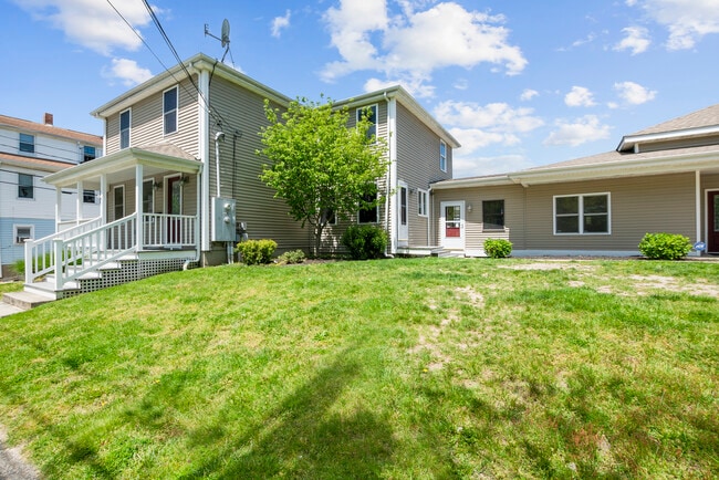 103 Bayview Ave Unit A