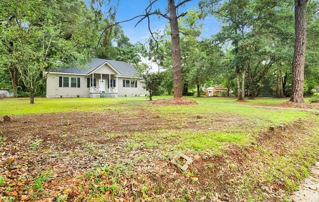 1633 Phillips Ln