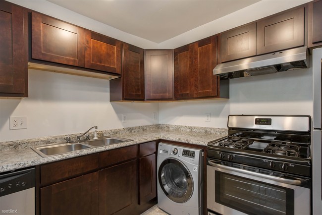 Spanish Oaks - Spanish Oaks Apartments