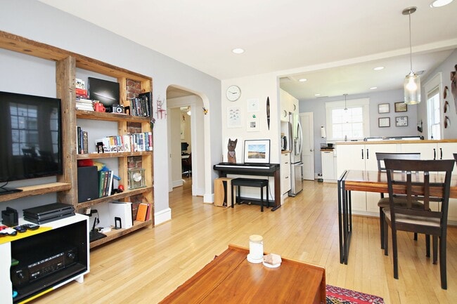 Photo - Charming Fry's Spring Cottage Near UVA