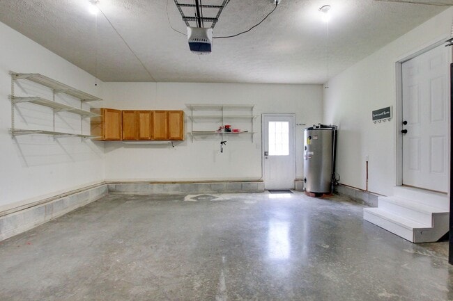 180 Kings Deer Dr