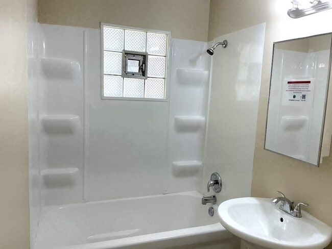 Photo - 316 Neola St