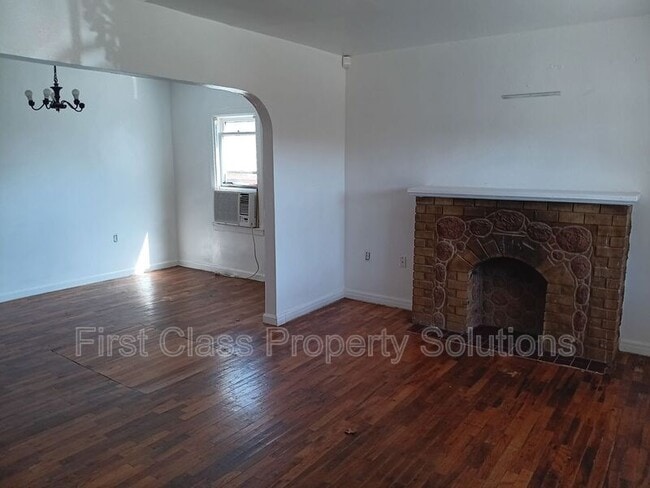 Photo - 1701 NE 34th St