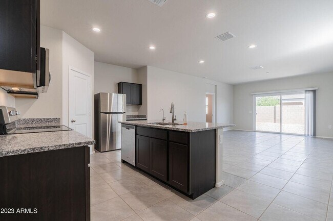 Photo - 5206 Gummite Dr