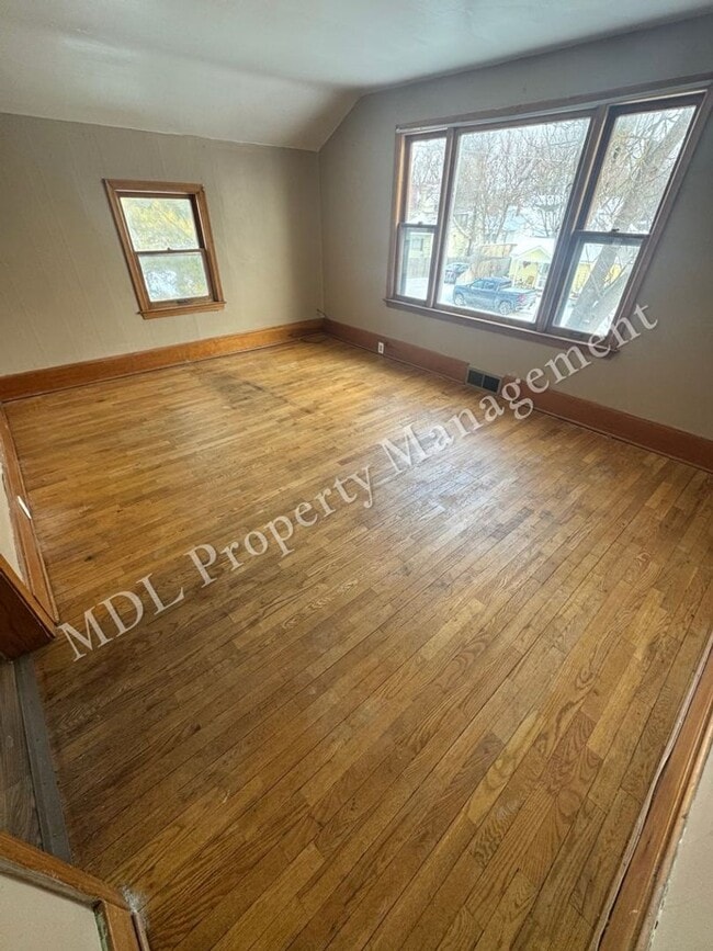 Photo - 909 Mackinaw St Unidad 2