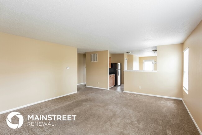 Photo - 310 W Long Bow St