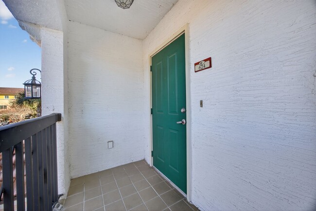 Photo - Condo For Rent In Il Villagio