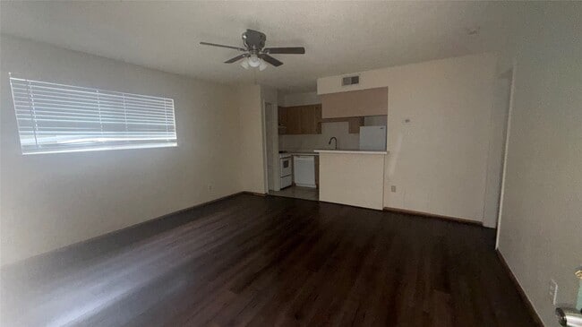 Photo - 1328 Bomar St Unidad 11