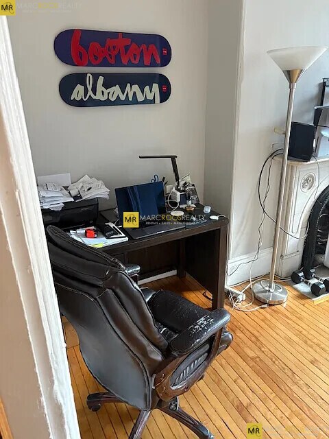 Photo - 163 Beacon St Condo