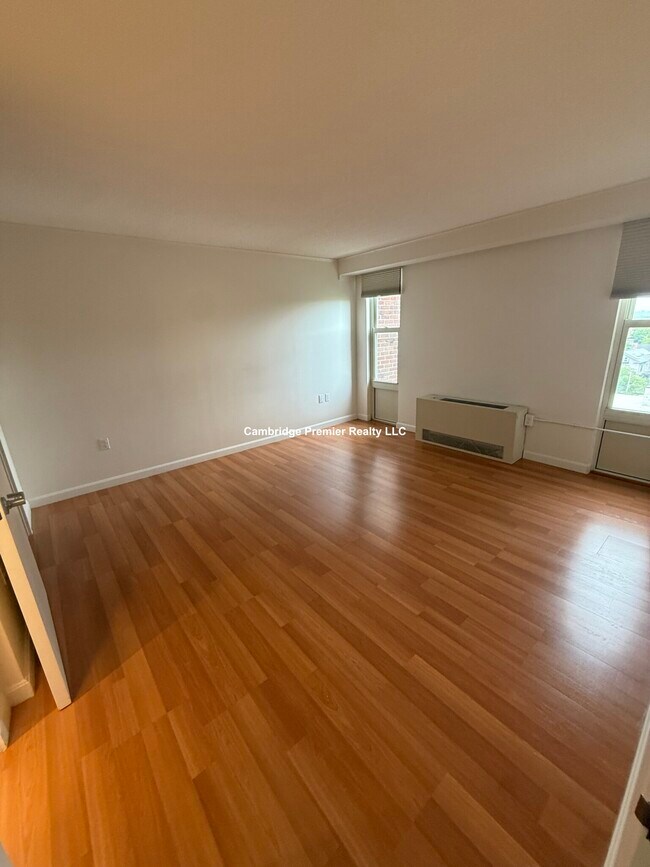 Photo - 15 West St Unit 4