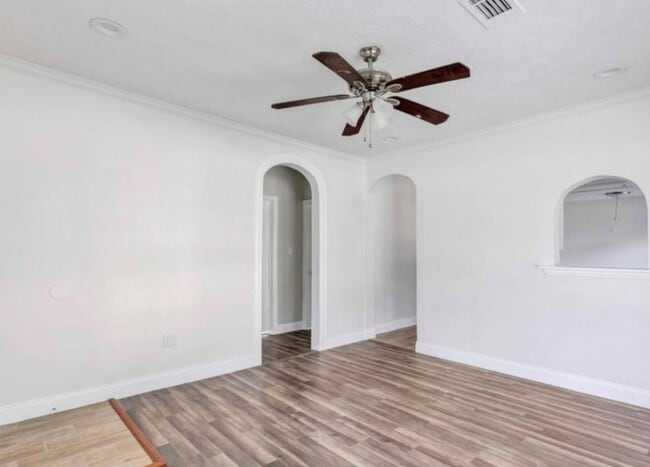 Photo - 116 Trahan St