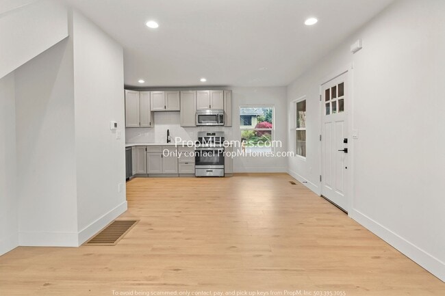 Photo - 4704 NE 95th Ave
