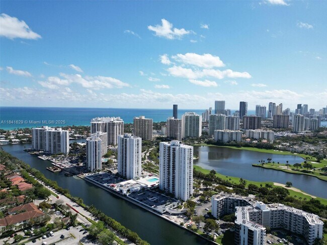 Building Photo - 3675 N Country Club Dr Unit 2106 Rental