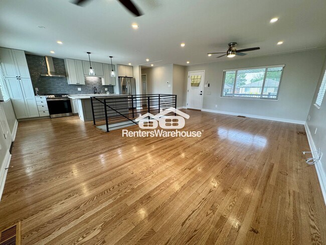 Photo - 3637 Jasmine St House