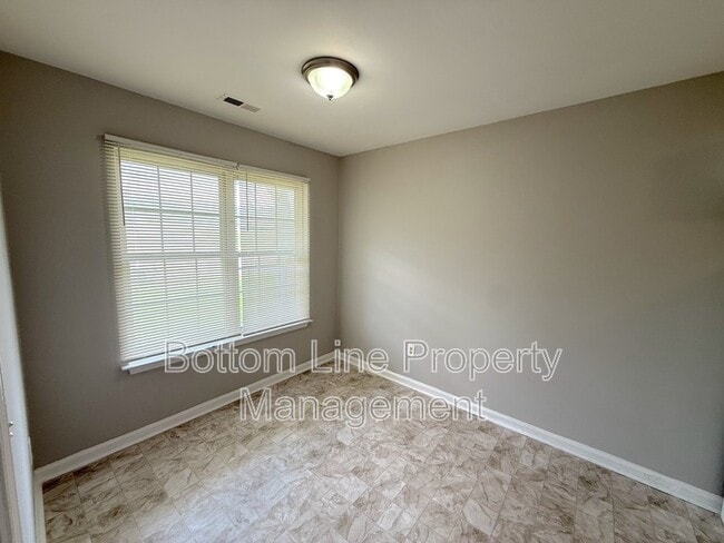 Photo - 5503 Windy Valley Dr