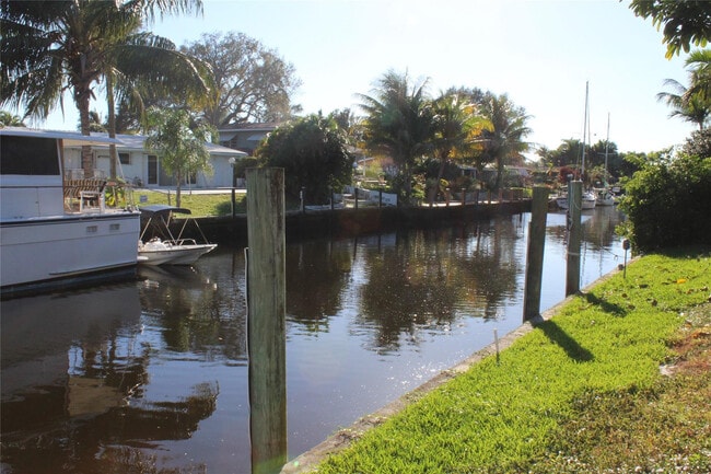 Photo - 1520 SW 5th St