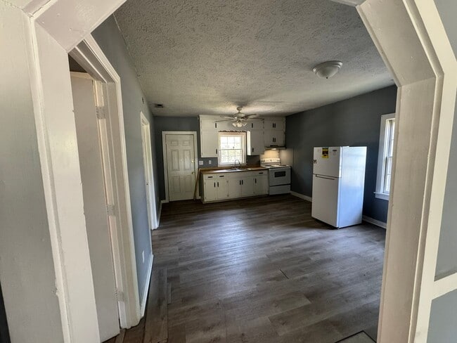 Photo - 215 Triangle Pl