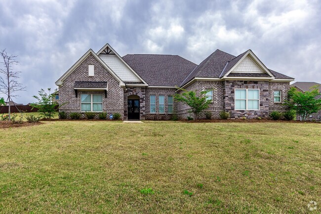 Building Photo - Home for Rent in Prattville