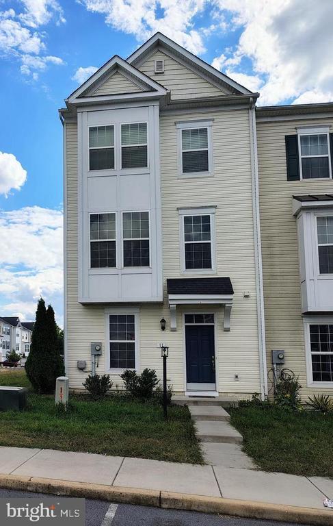 Building Photo - 11 Britania Ct Rental