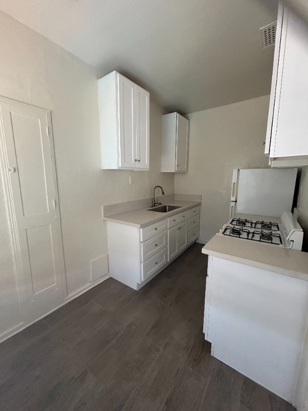 Photo - 4367 Oakwood Ave Unidad 206