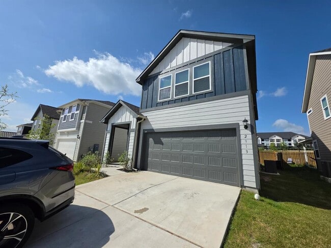 Building Photo - 2913 Tavern Dr