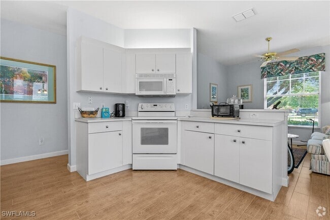 Building Photo - 14560 Daffodil Dr Unit 901 Rental