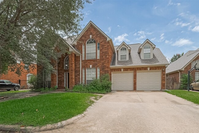 Building Photo - 1327 W Forest Dr Rental