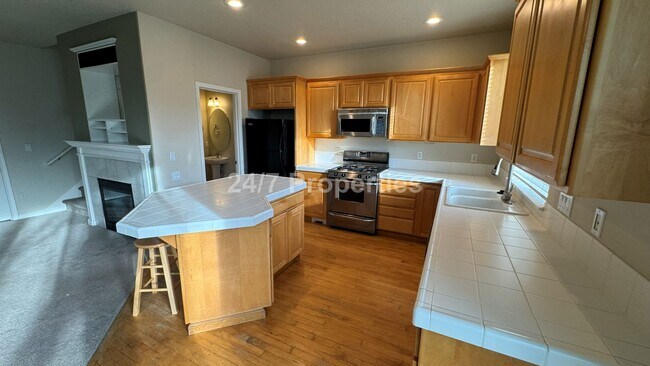 Photo - Inviting 3 BD I 2 BA Home - West Linn