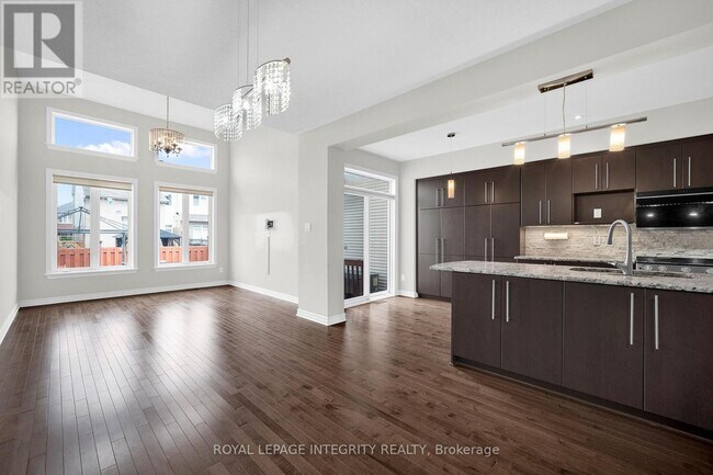 Photo - 6067 N Bluff Dr