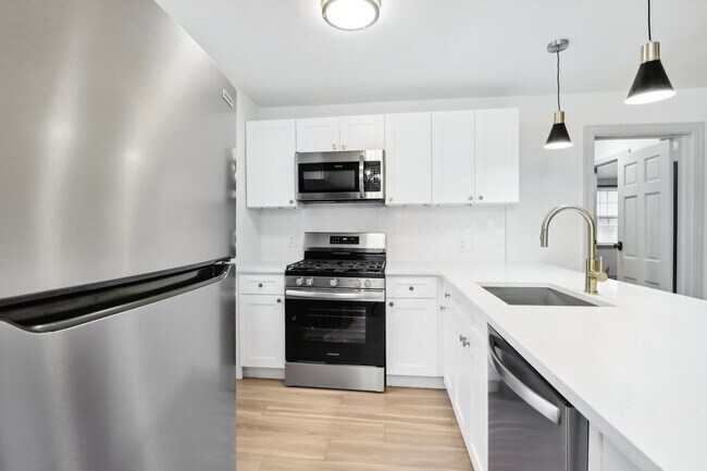 Photo - 2911 W Queen Ln Unit D