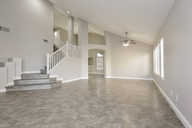 Photo - 3741 Seaforth St